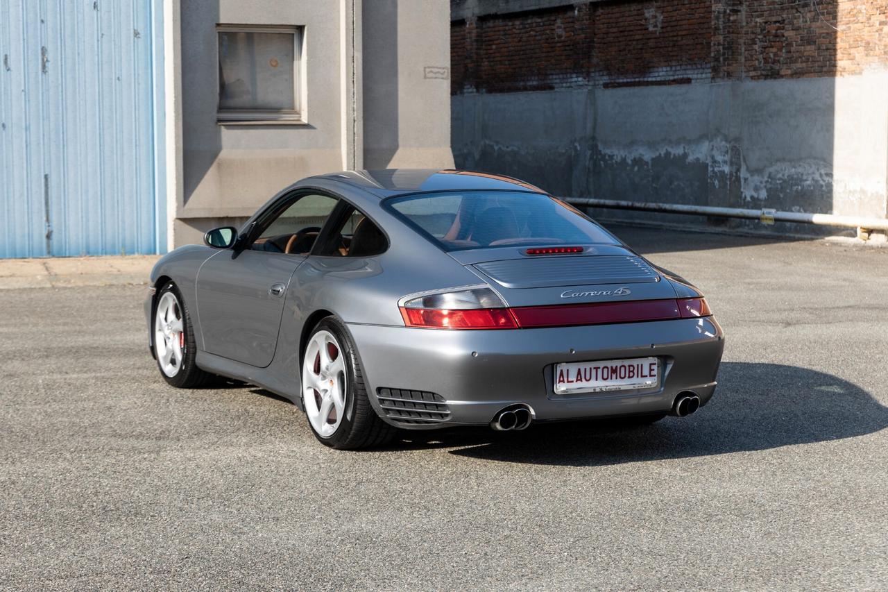 Porsche 911 Carrera 4S cat Coupé