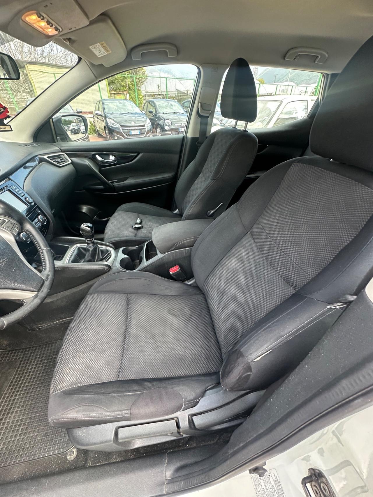 Nissan Qashqai 1.5 dCi Visia