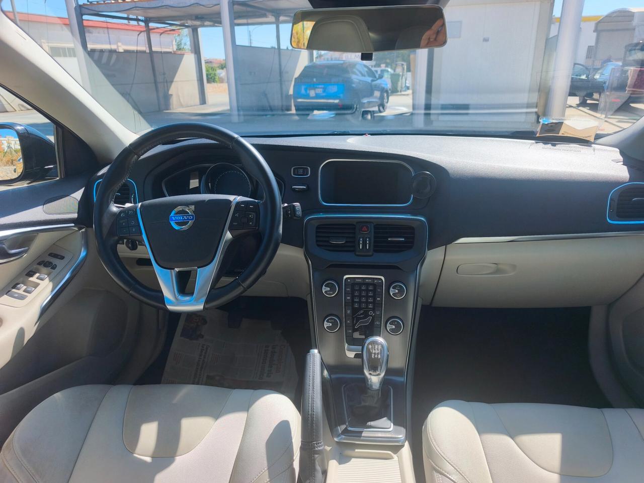 Volvo V40 D2 1.6 115cv MOMENTUM CERTIFICATA 2013