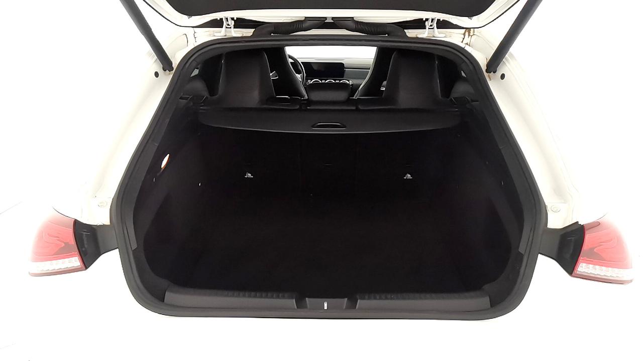 Mercedes-Benz CLA Sh.Brake - X118 - CLA Shooting Brake 200 d Premium auto
