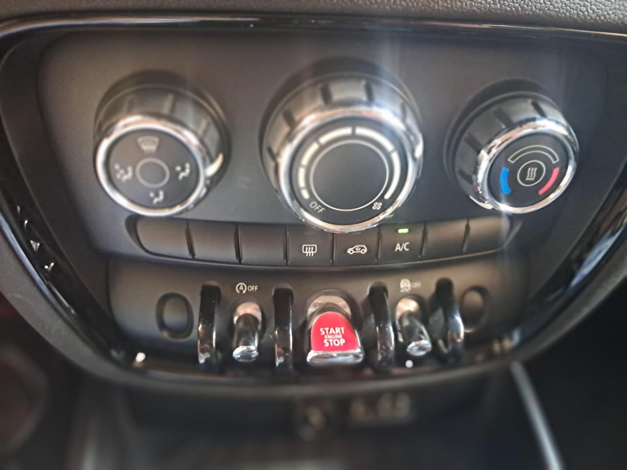 Mini One D Clubman 1.5-(11/2017)Km157000-Euro10490