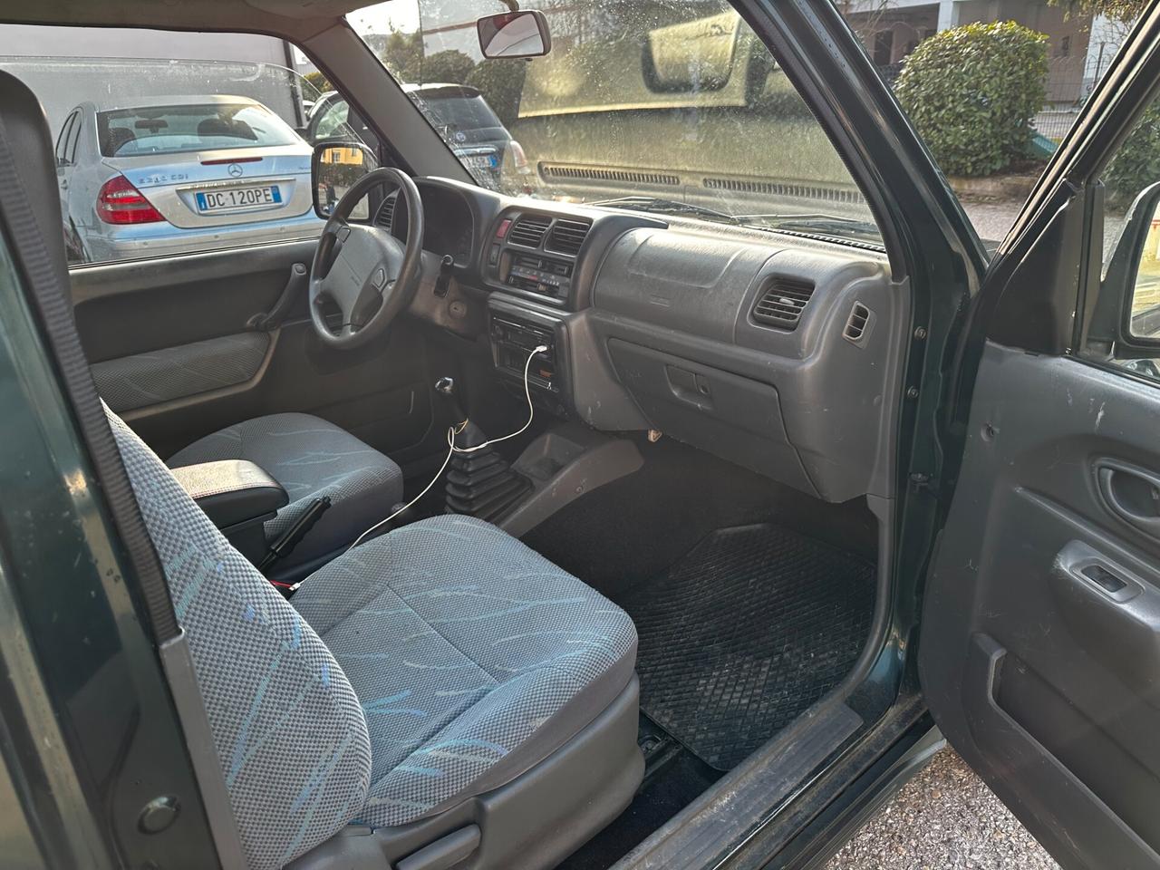 Suzuki Jimny 1.3i 16V cat 4WD JLX "NEOPATENTATI"