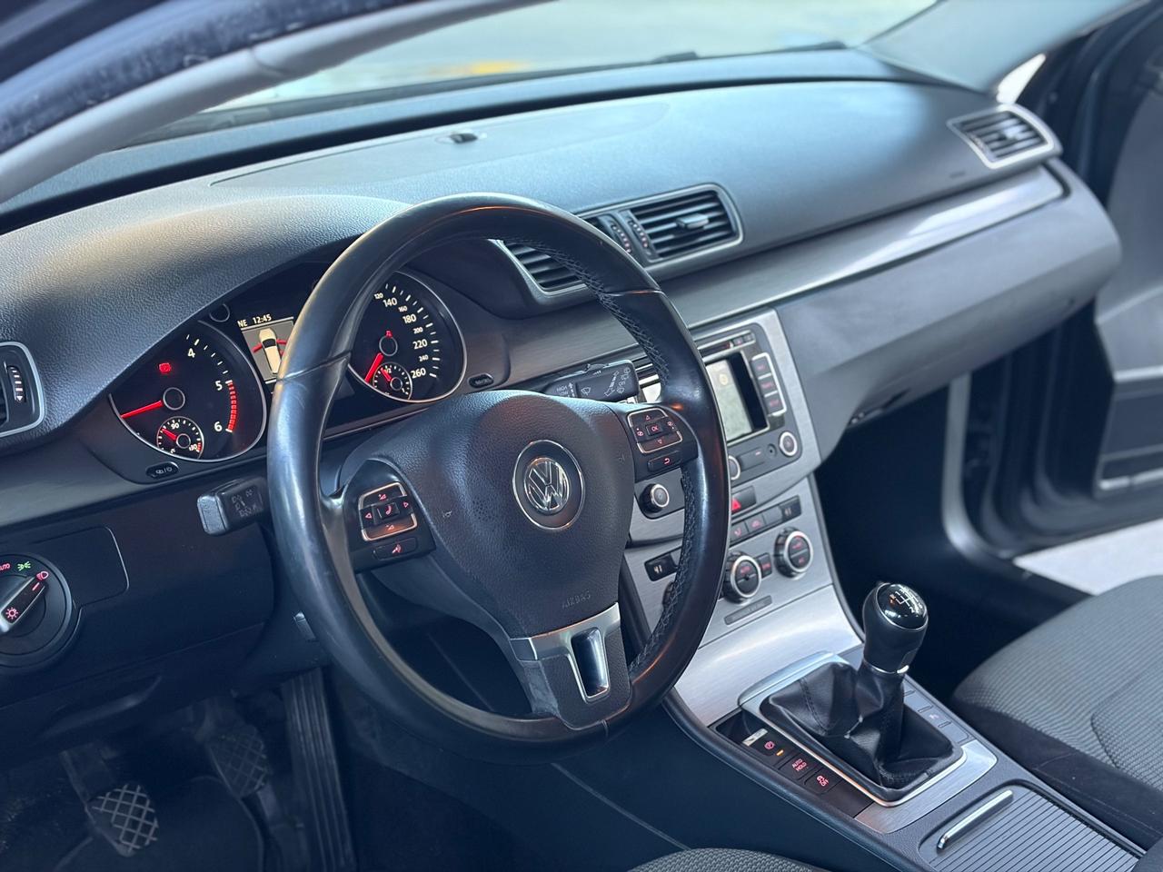 Volkswagen Passat Var. 2.0tdi 140cv manuale - 2013