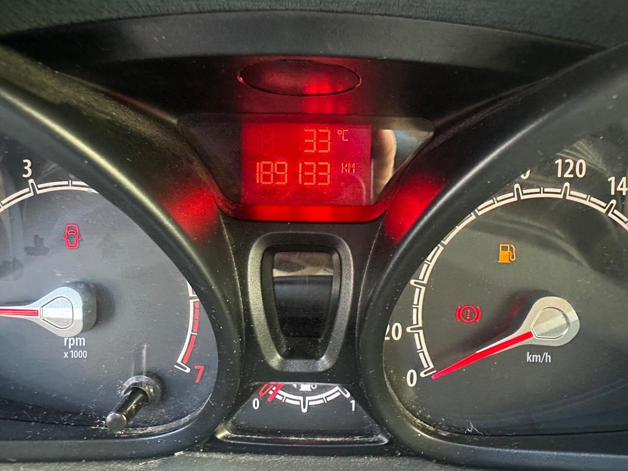 Ford Fiesta 1.2 82CV BENZINA EURO 5 NEOPATENTATI