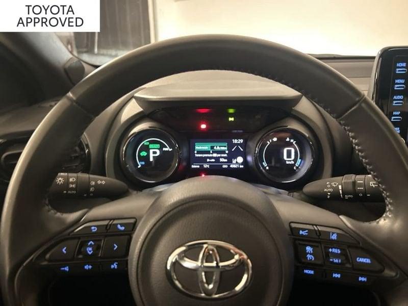 Toyota Yaris 1.5 HYBRID LOUNGE