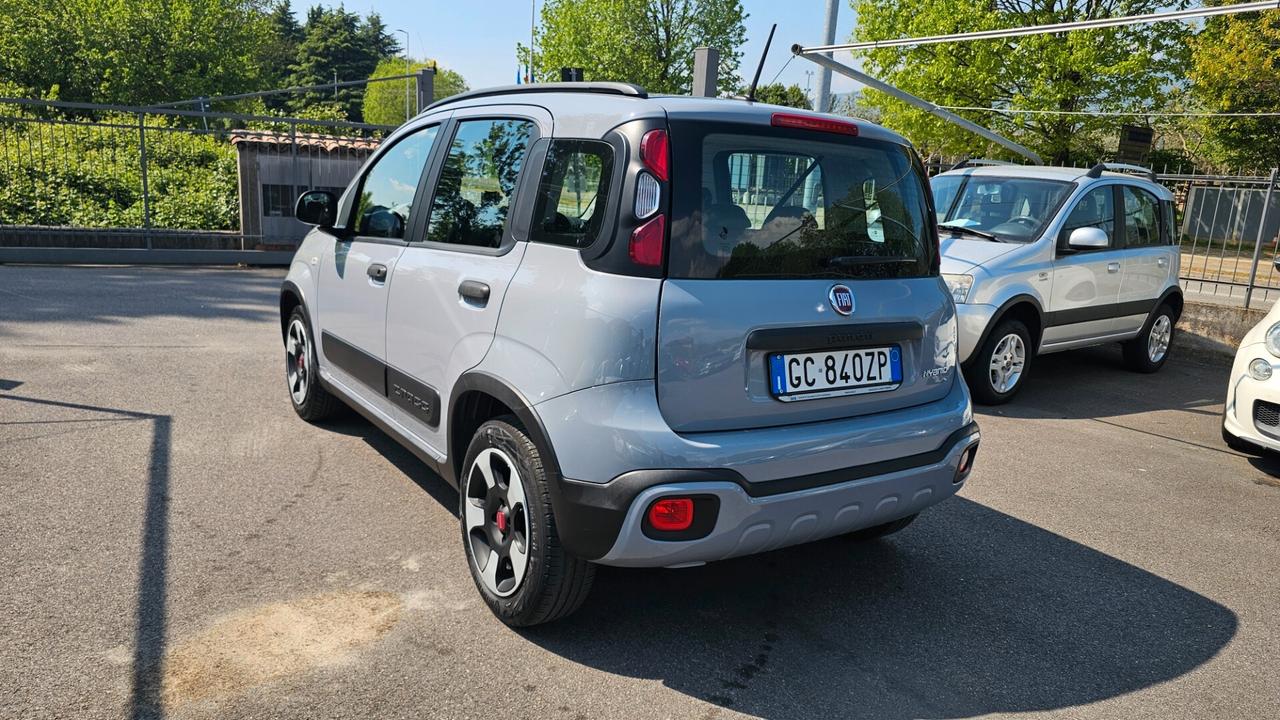 Fiat Panda 1.0 FireFly S&S Hybrid City Cross