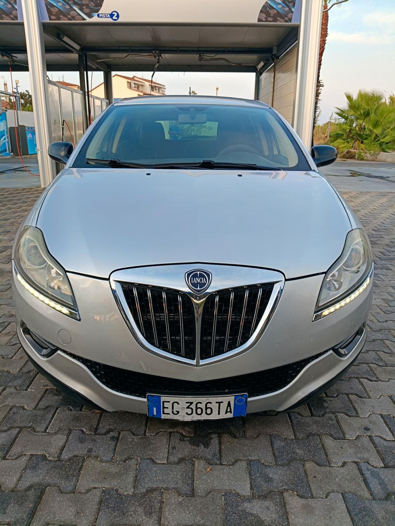 Lancia Delta 1.6 MJT DPF Silver