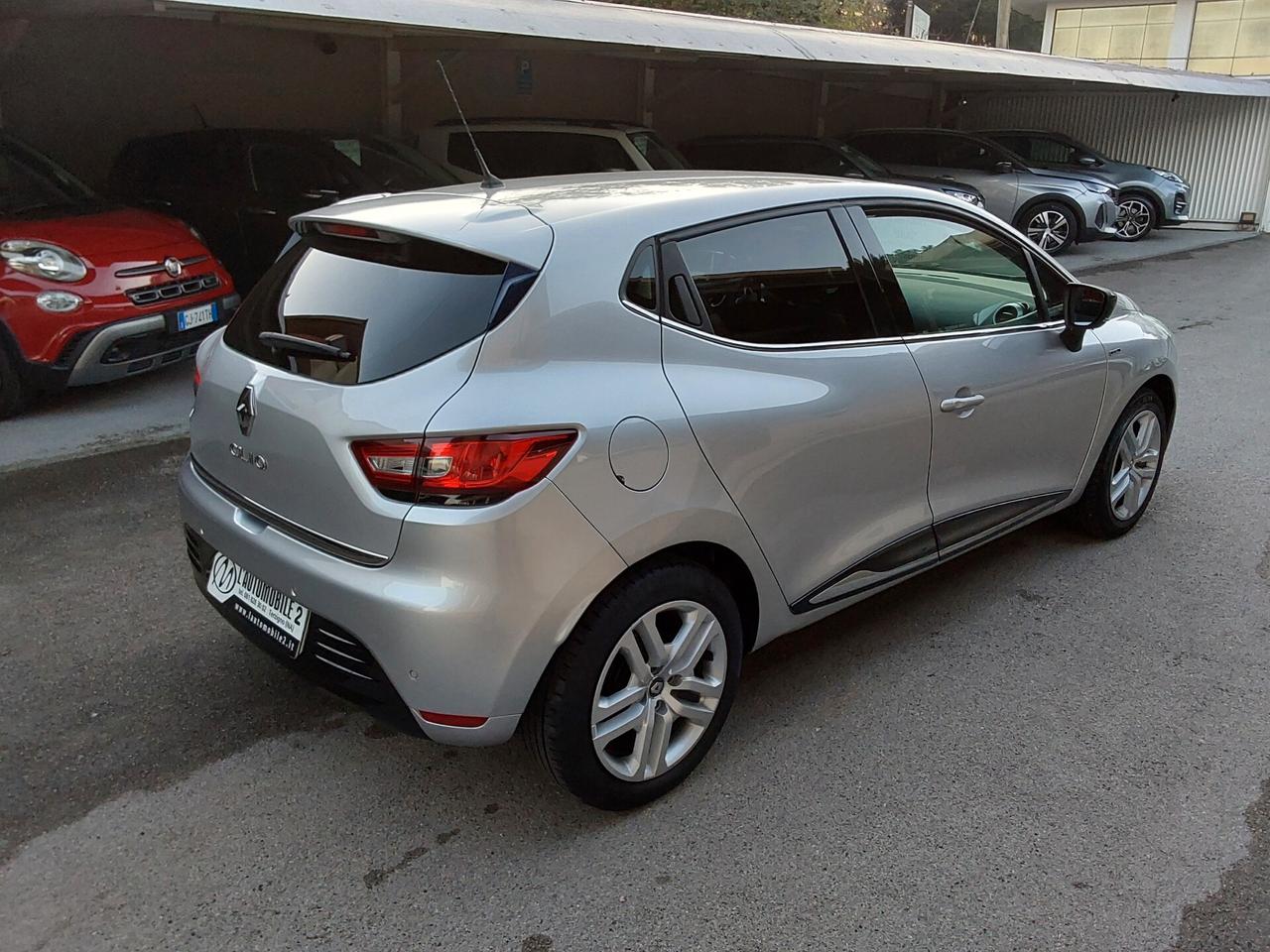 Renault Clio 1.5 dCi 8V 90 CV Duel