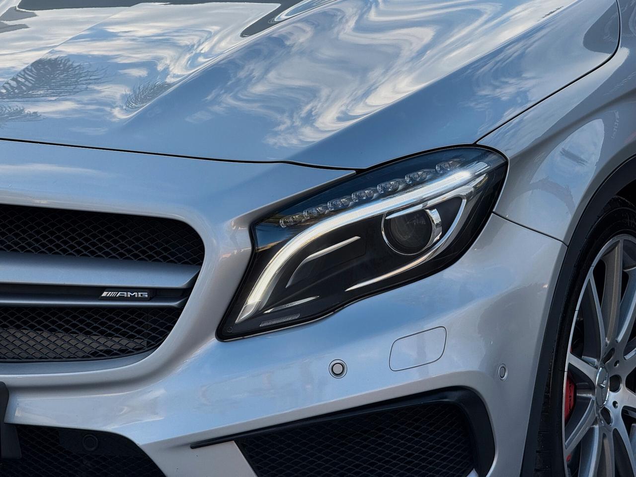 Mercedes-Benz GLA 45 AMG 4 MATIC 360CV CAM