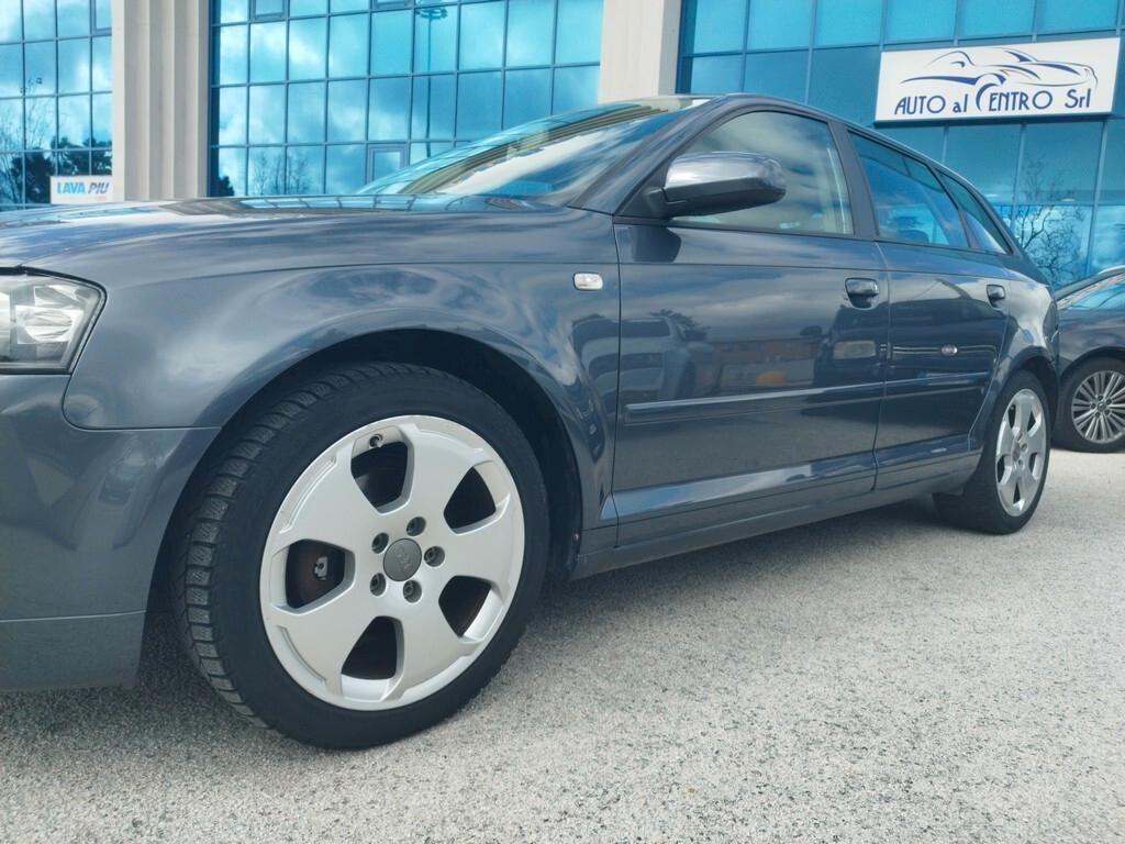 Audi A3 1.6 16V FSI Ambiente