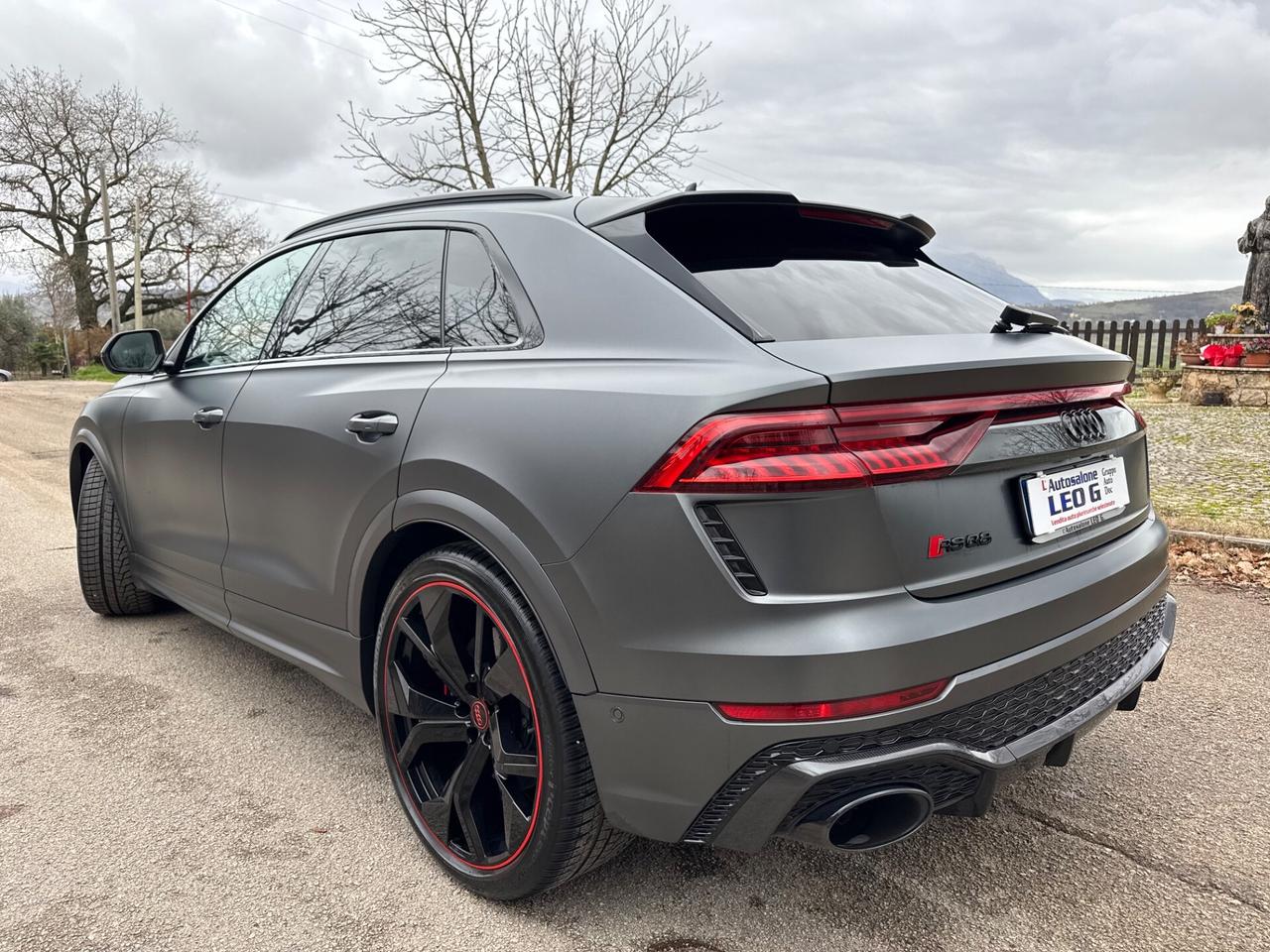 Audi Q8 RS TFSI V8 quattro tiptronic