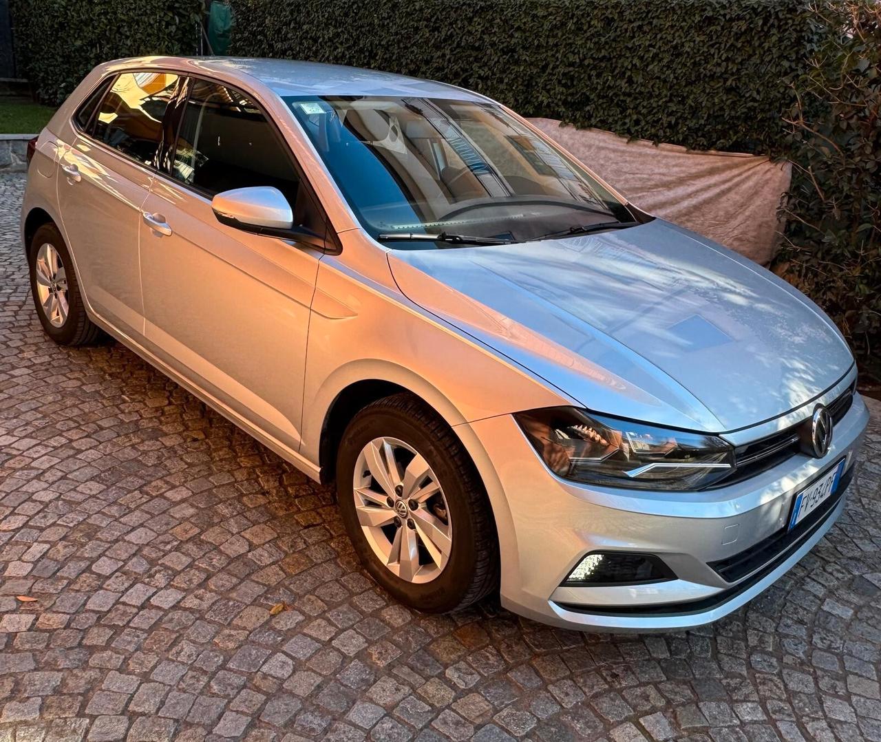 Volkswagen Polo 1.0 TSI DSG 5p. Comfortline APPLECAR-63000KM