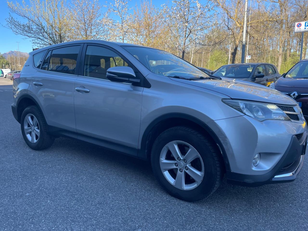 Toyota RAV 4 RAV4 2.0 D-4D 2WD*Neopatentati*Retrocamera