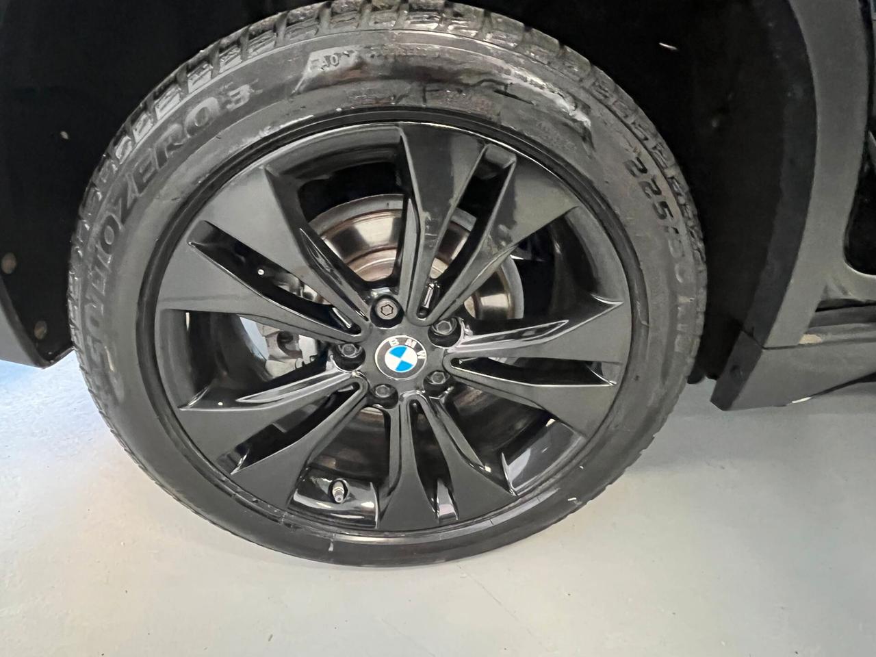 Bmw X1 sDrive18d Sport PACCHETTO LUCI INTERNO AUTOMATICO