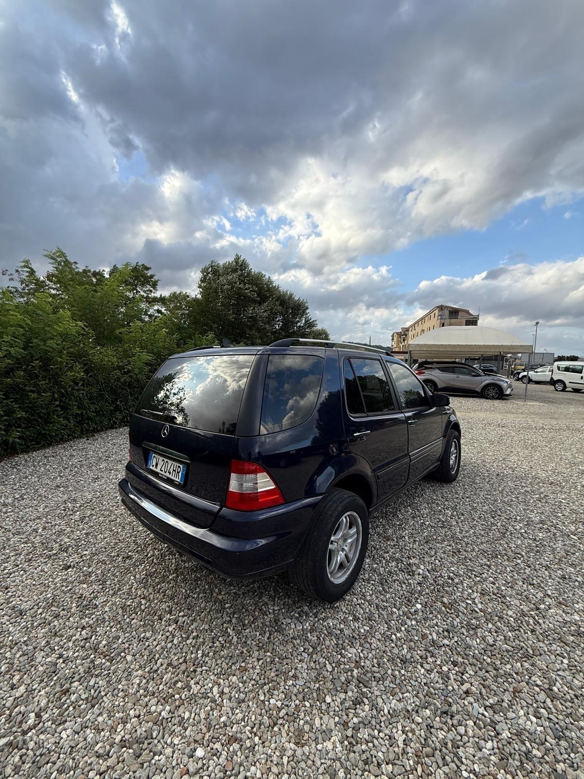 Mercedes-benz ML 270 turbodiesel cat CDI SE Leather