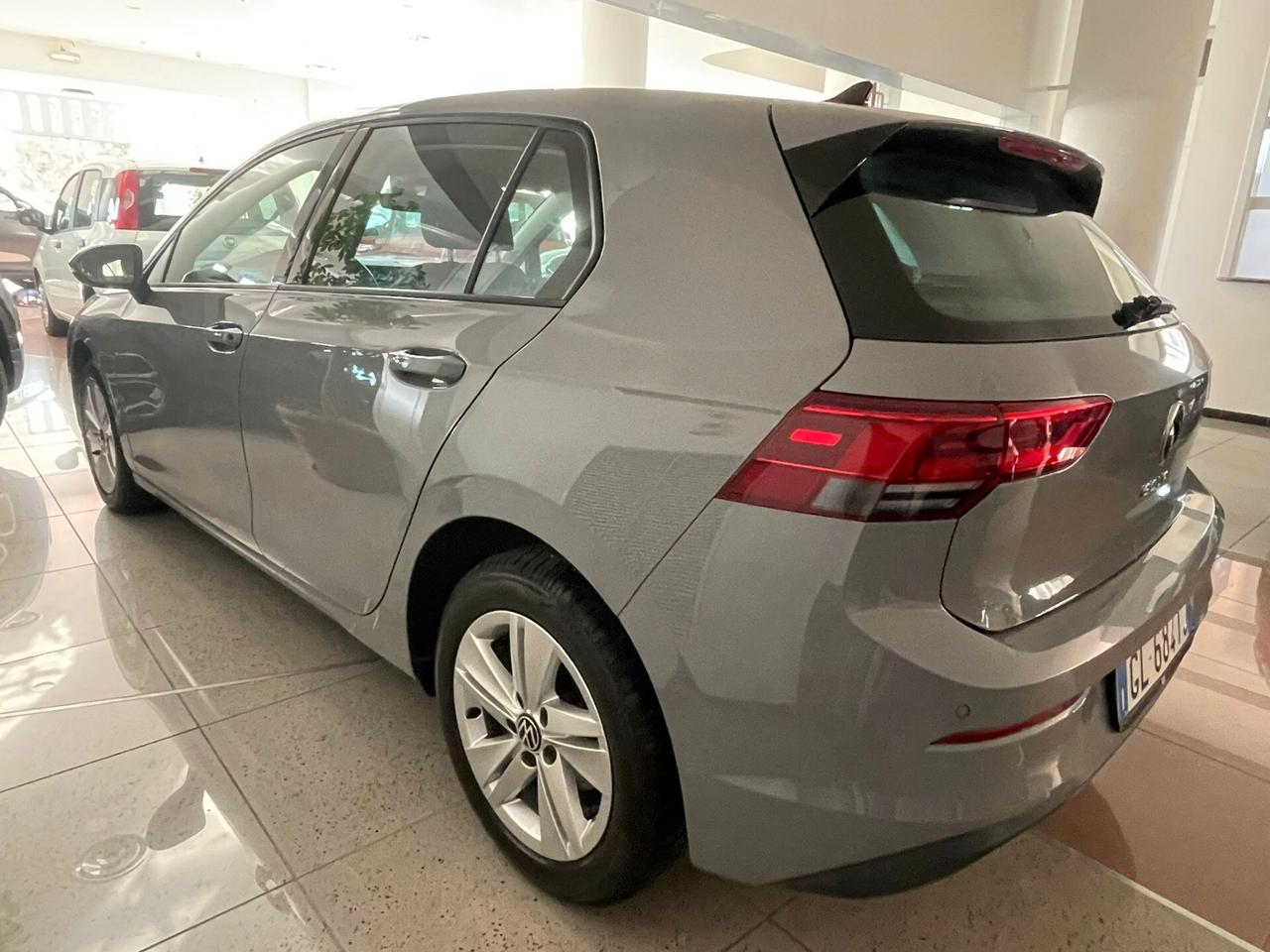 VOLKSWAGEN GOLF 8 LIFE 2.0 TDI