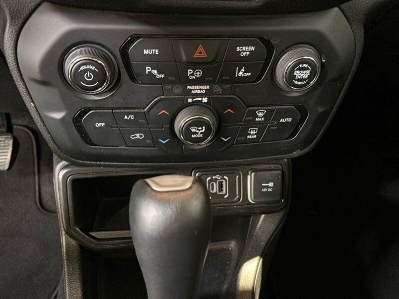 Jeep Renegade e-Hybrid 1.5 T4 MHEV 130cv Summit DDCT