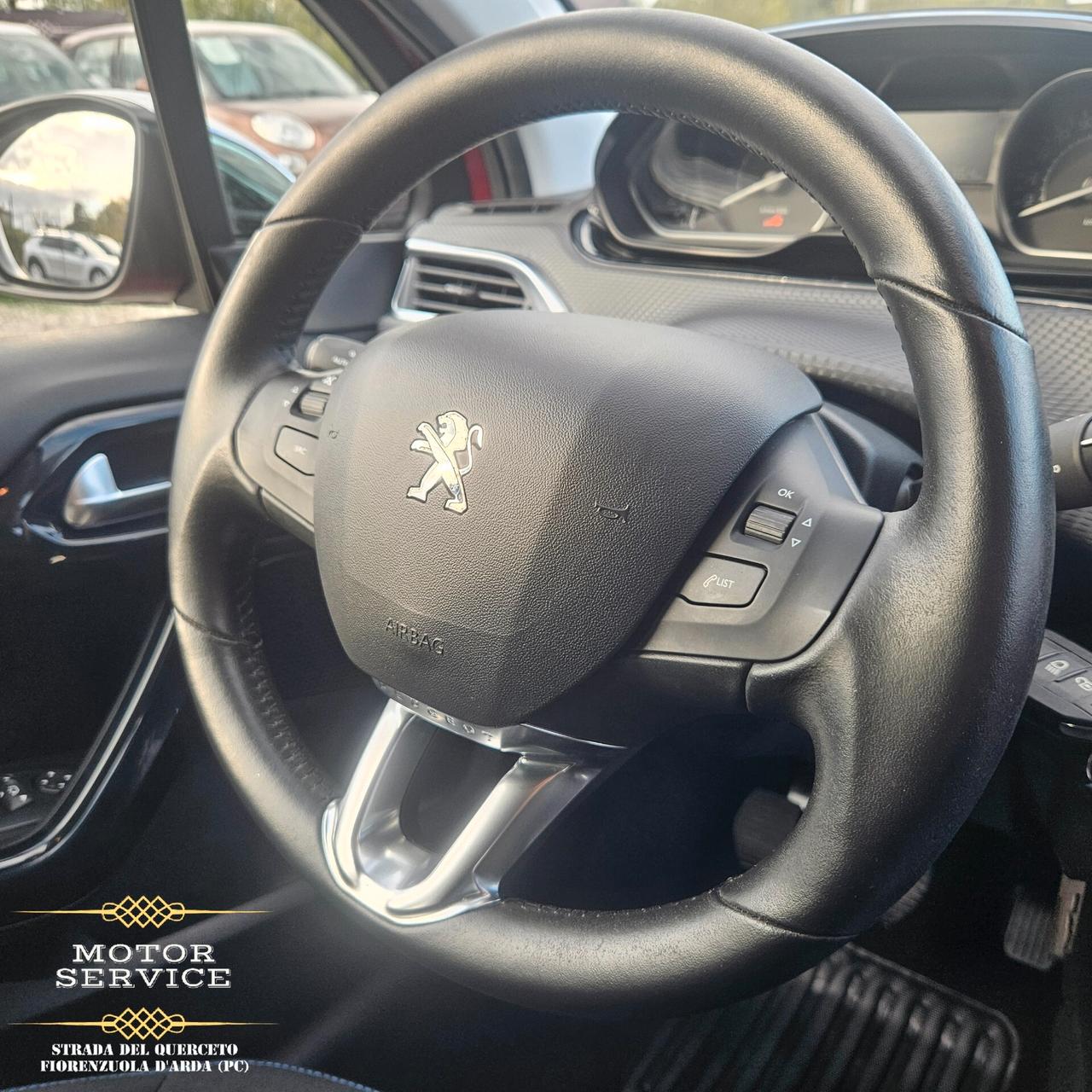Peugeot 208 UNIPRO 33000KM PREZZO REALE