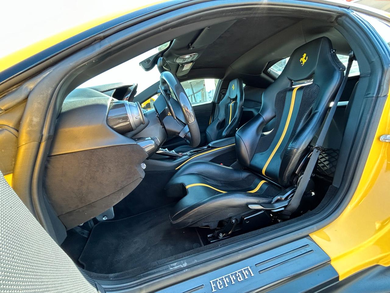 Ferrari 812 Superfast 6.5 dct