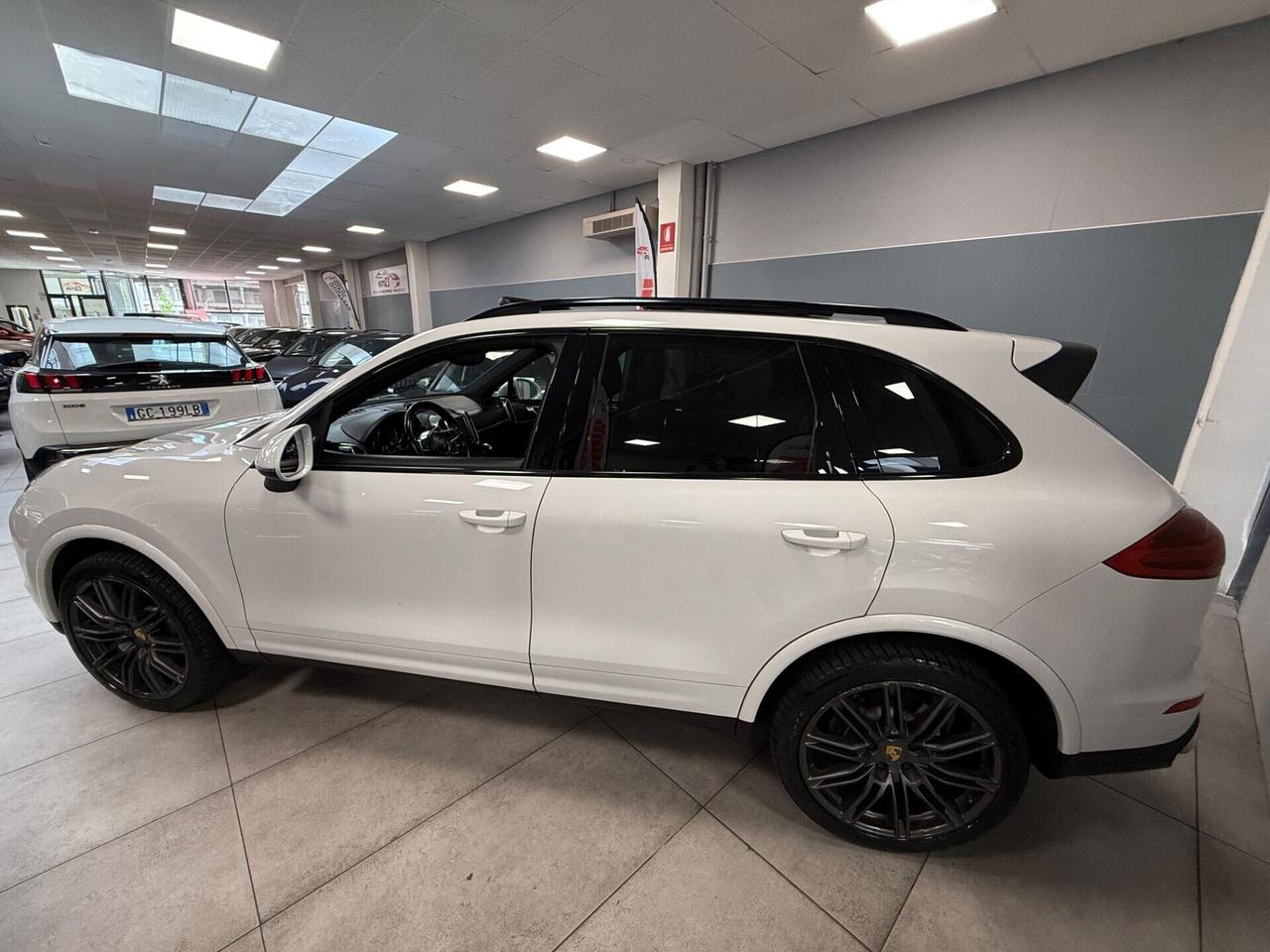 Porsche Cayenne 3.0 Diesel Platinum Edition 262CV