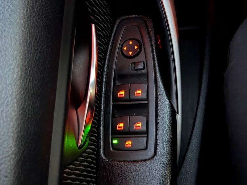 BMW Serie 3 Touring 318 d Touring “CERCHI DA 18" DISTRIBUZIONE APPENA SOSTITUITA