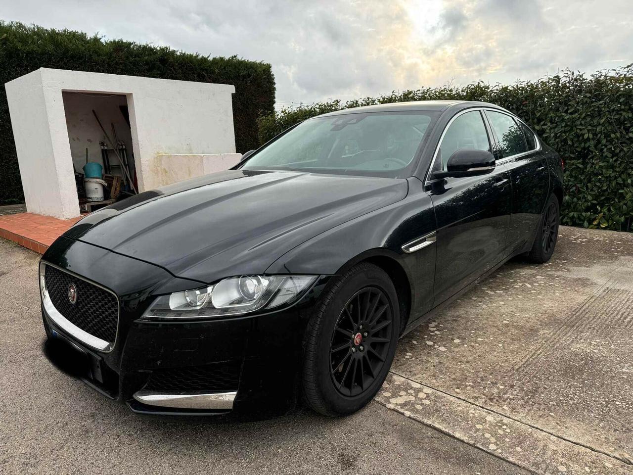 Jaguar XF 2.0 D 180 CV Motore Rotto