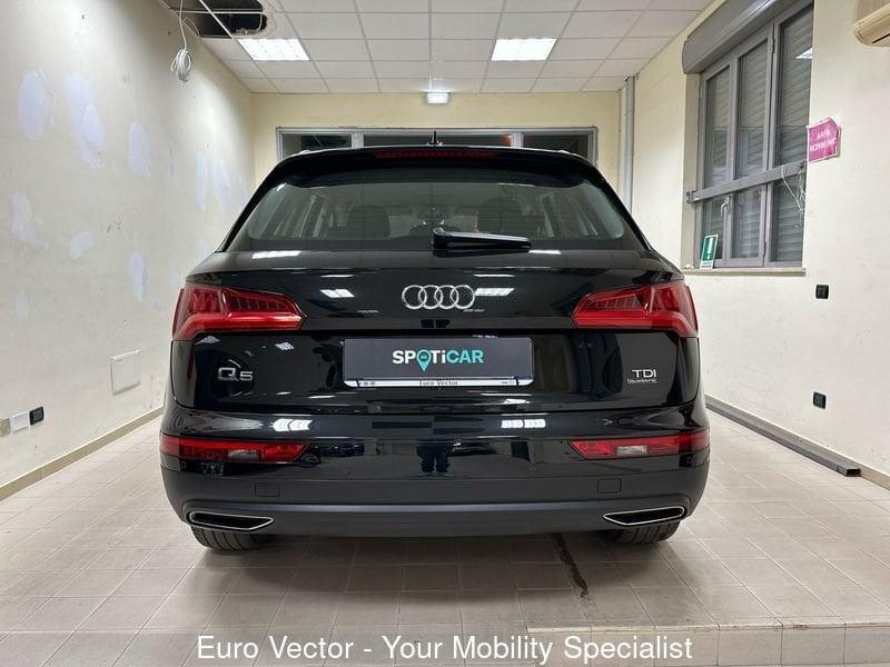 Audi Q5 2.0 TDI quattro S tronic Business