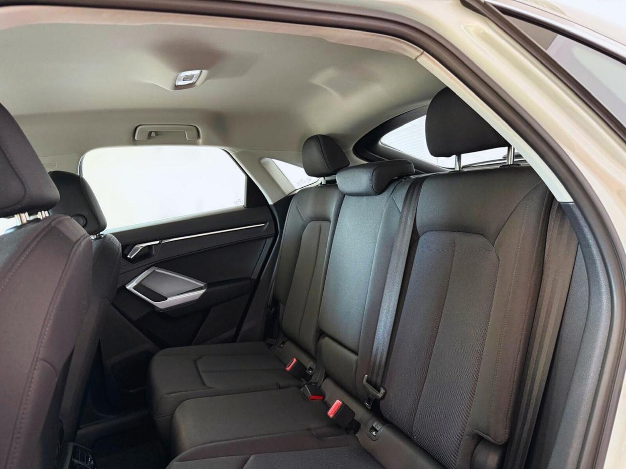 Audi Q3 SPB 35 TDI S tronic Business Plus