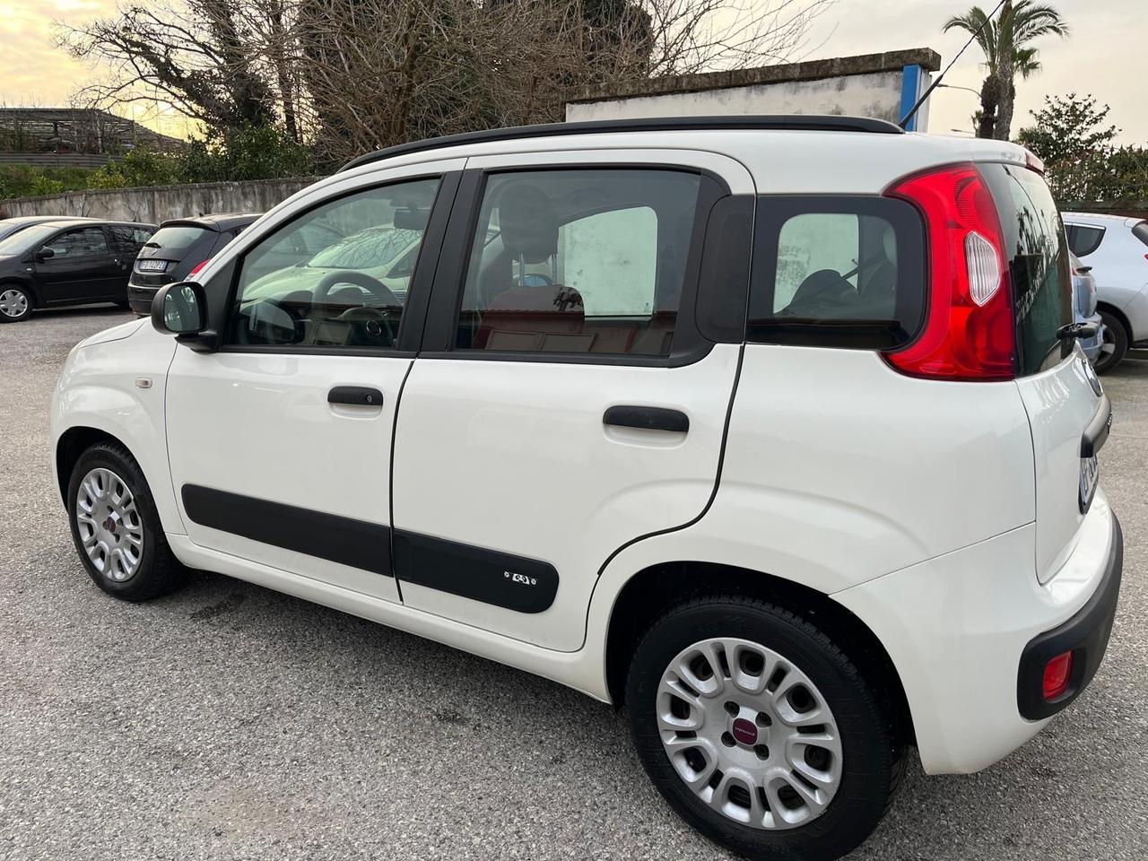 Fiat Panda -1.2 gpl-lounge-full-02/2013