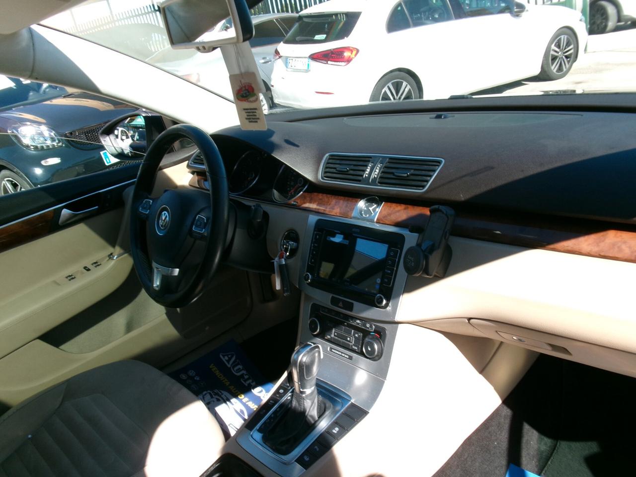 Volkswagen Passat Variant 2.0 TDI 140CV HIGHLINE CAMBIO DSG/TETTO APRIBILE/PELLE