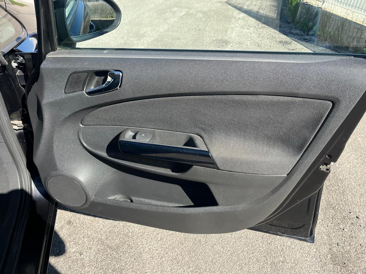 Opel Corsa 1.3 CDTI Club 141000 KM