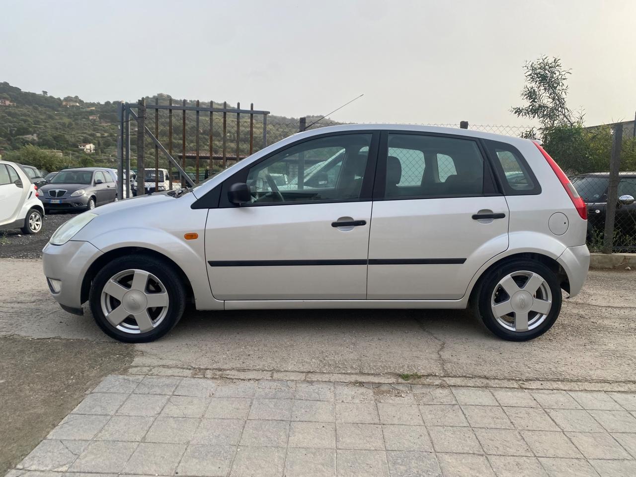 Ford Fiesta 1.4 TDCi 5p. UNICO PROPRIETARIO