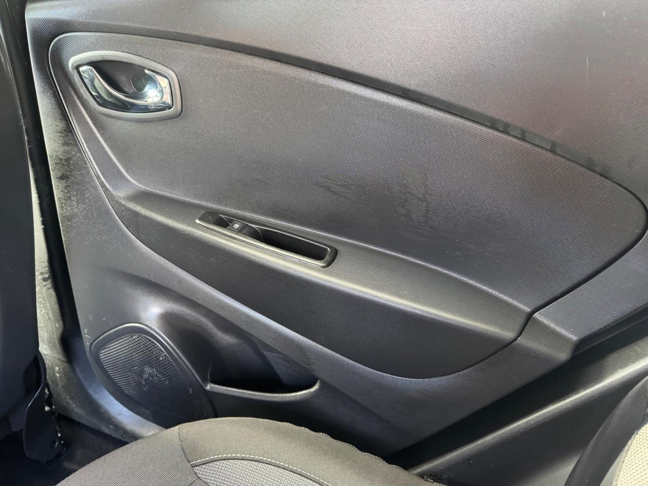 Renault Captur dCi 8V 90 CV EDC Start&Stop Energy Iconic