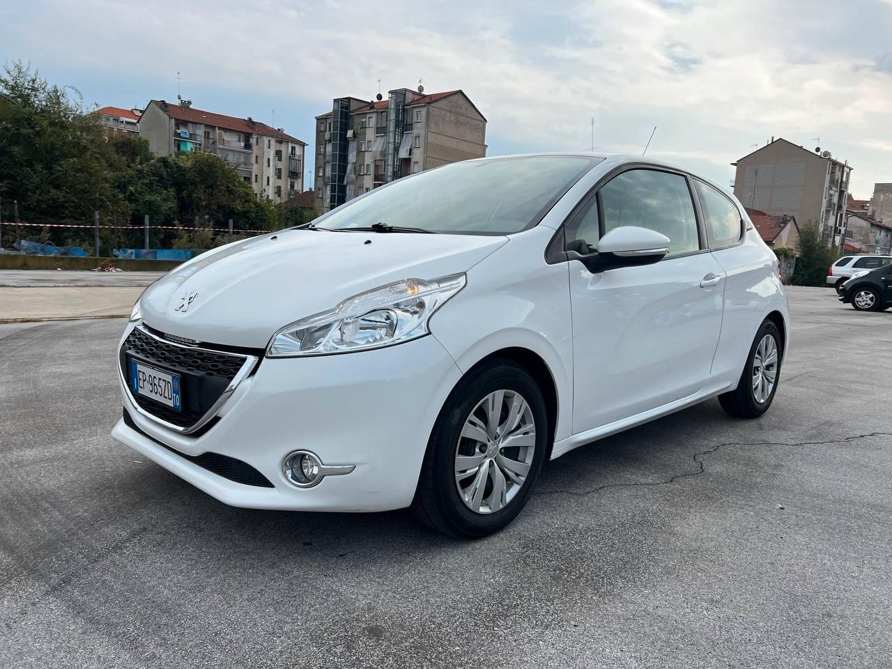 Peugeot 208 1.2 VTi 82 CV 3 porte Access