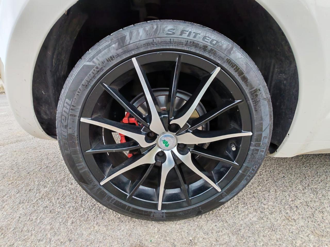 Alfa Romeo MiTo 1.4 T 120 CV GPL Distinctive Sport Pack
