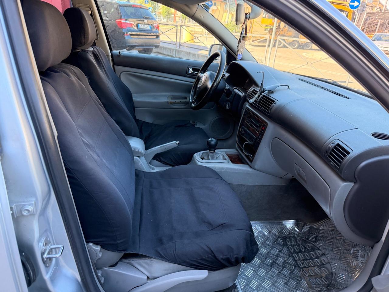 Volkswagen Passat 1.9 TDI/130 CV cat Var. H.line