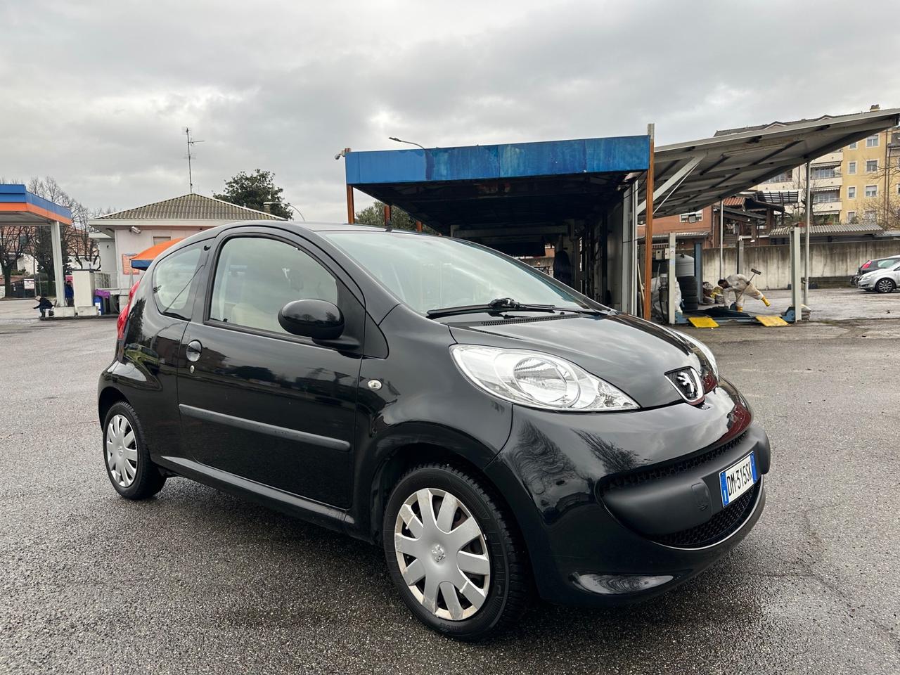 Peugeot 107 1.0 68CV BENZ - NEOPATENTATI UNICO PROPRIETARIO