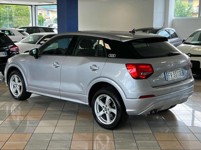AUDI Q2 35 TDI quattro S tronic Business