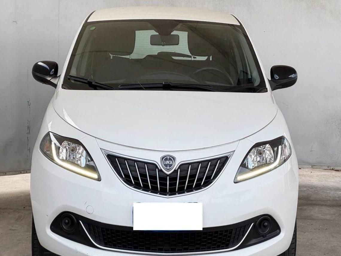 LANCIA Ypsilon 1 0 firefly hybrid silver ses 70cv new