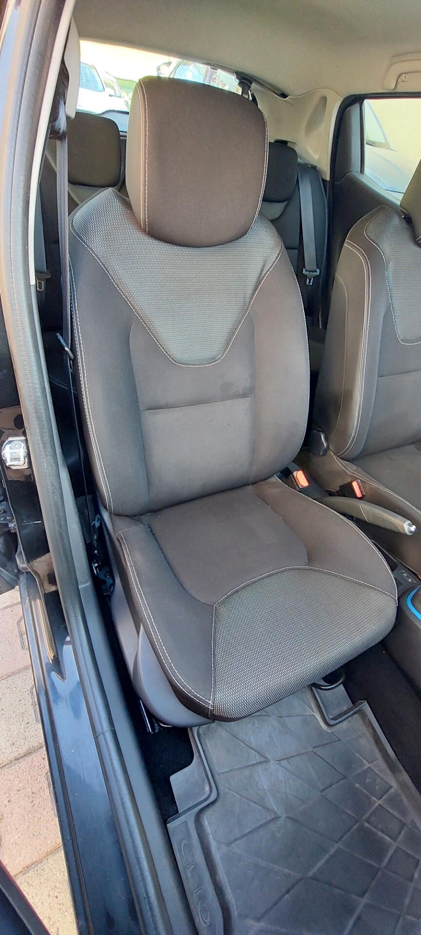 CLIO 1.2 GPL SCADENZA 2034 NAVIGATORE TELEFONO FULL X NEOPATENTATI 75 CV IMPECCABILE