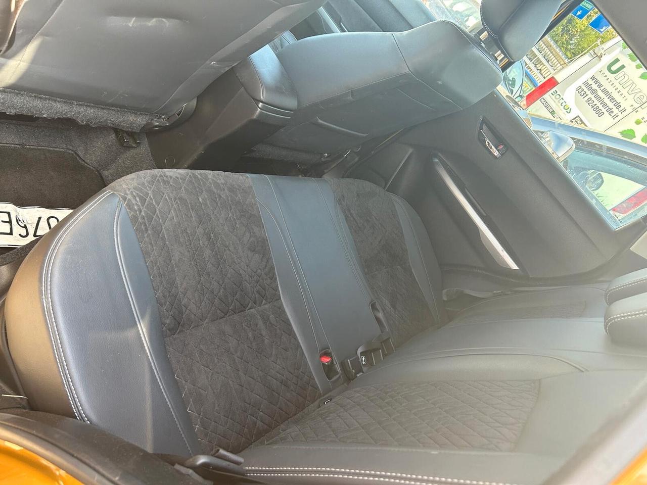 Suzuki Vitara 1.4 Hybrid Top