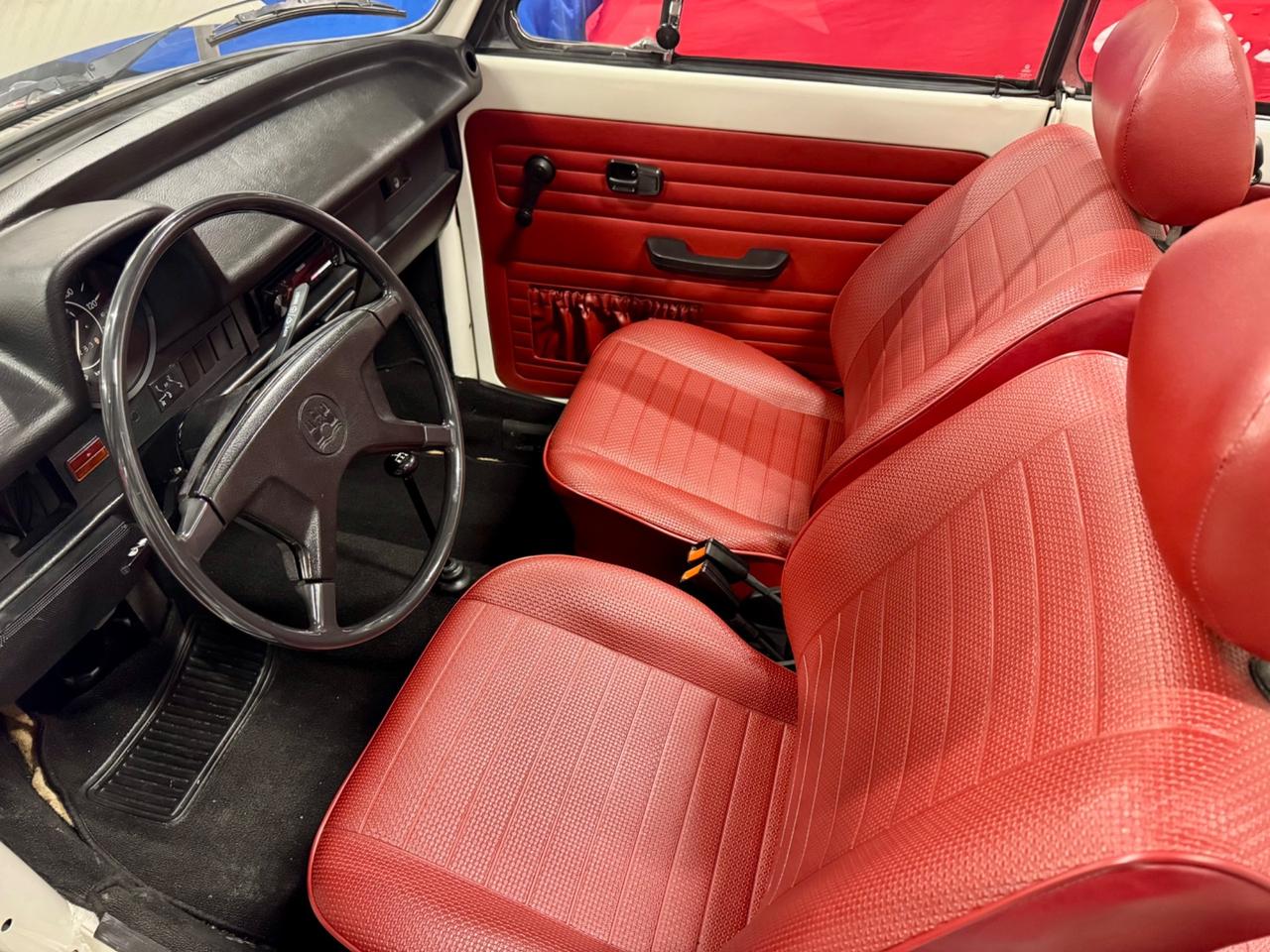 Volkswagen Maggiolone Cabriolet 1200 Karmann