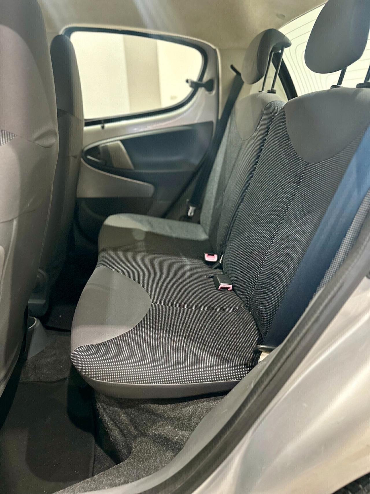 Peugeot 107 1.0 68CV 5p. Plaisir