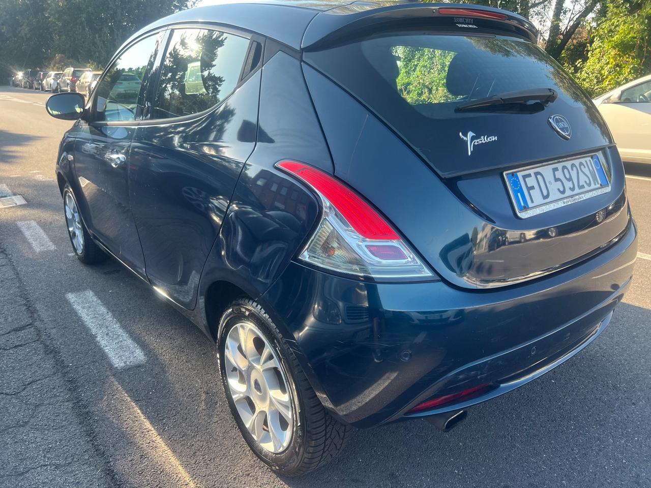 Lancia Ypsilon 0.9 TwinAir 85 CV 5 porte S&S DFN Platinum