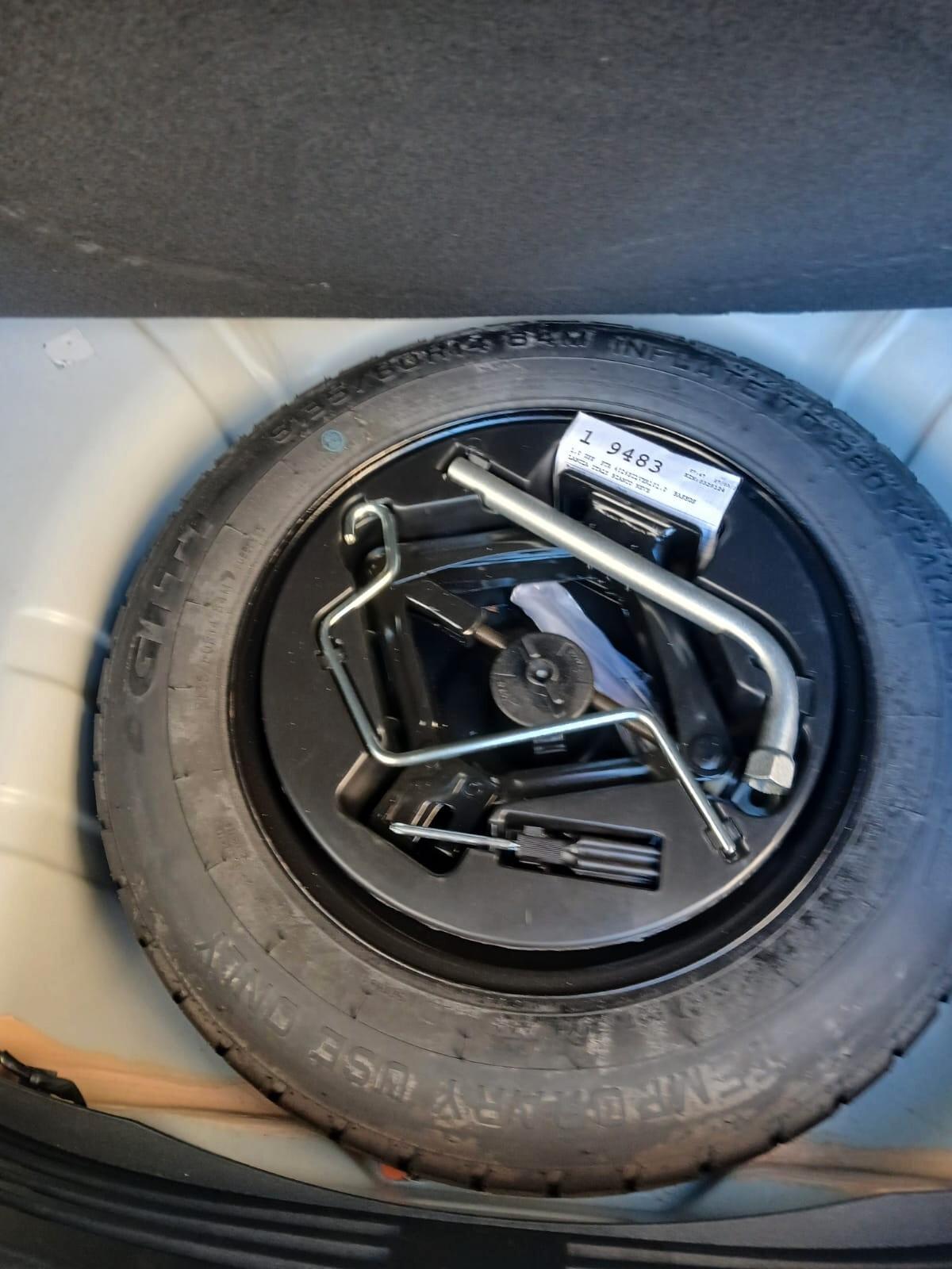 Lancia Ypsilon 1.0 FireFly 5 porte S&S Hybrid Platino