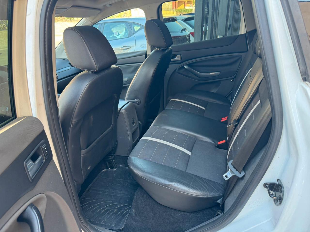 Ford Kuga Kuga+ 2.0 TDCi 136 CV 2WD DPF