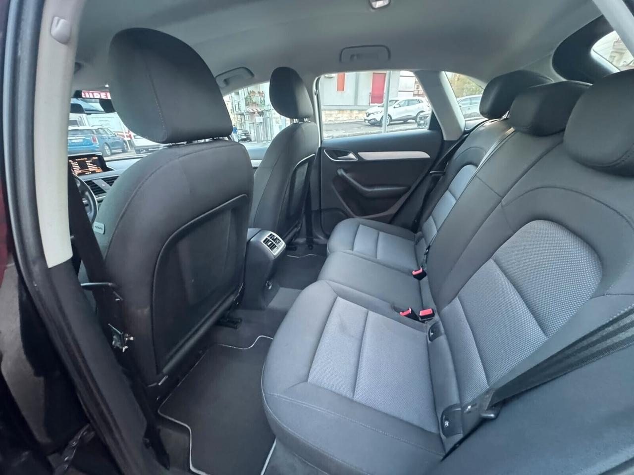 Audi Q3 2.0 TDI 150 CV Design * Navi * Full Led * Garantita 12 Mesi