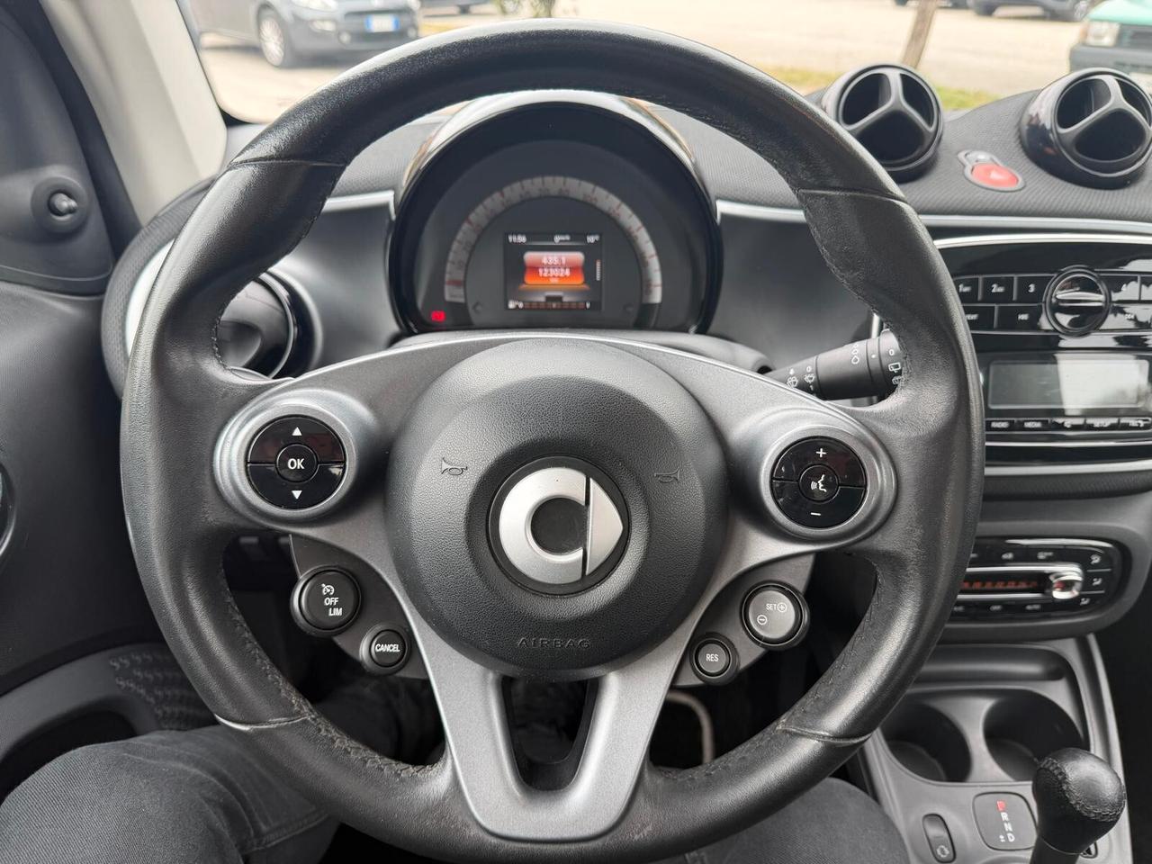 SMART/FOR TWO/70 CV/1.0 TWINAMIC/URBAN/C.AUT/TETTO/BLETOOTH/CERCHI IN LEGA/UNICO PROP !!