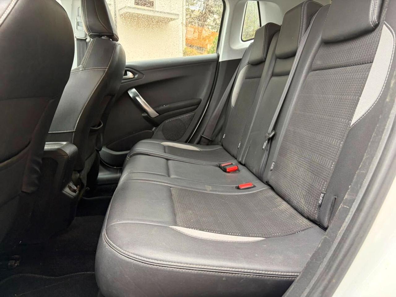 Peugeot 2008 1.6 e-HDi 92 CV Stop&Start Allure