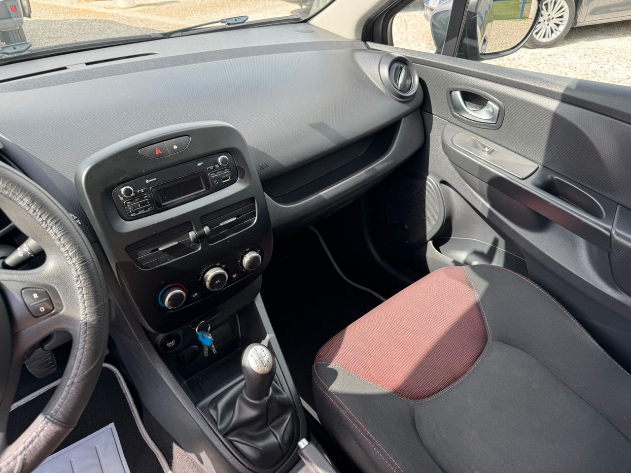 Renault Clio 1.2 75CV GPL 5 porte Authentique NEOPATENTATI